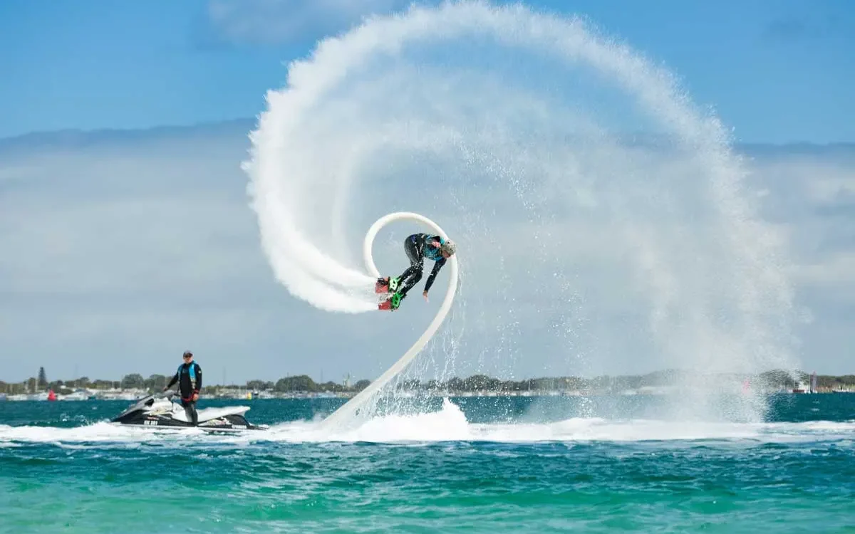 corfu-ski-club-flyboard-04[1]